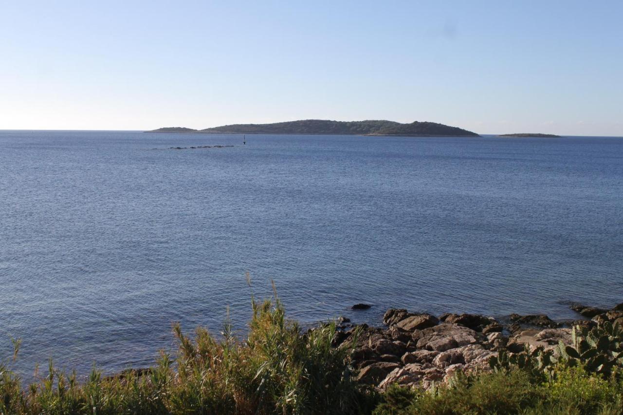 Apartments By The Sea Milna, Vis - 8946 รูคาวาซ ภายนอก รูปภาพ
