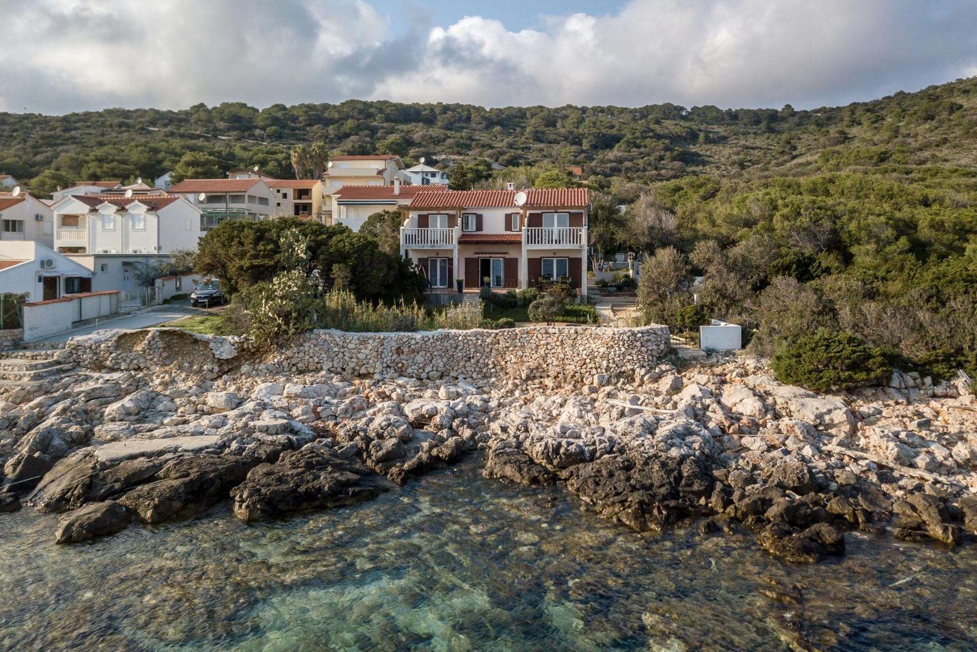 Apartments By The Sea Milna, Vis - 8946 รูคาวาซ ภายนอก รูปภาพ