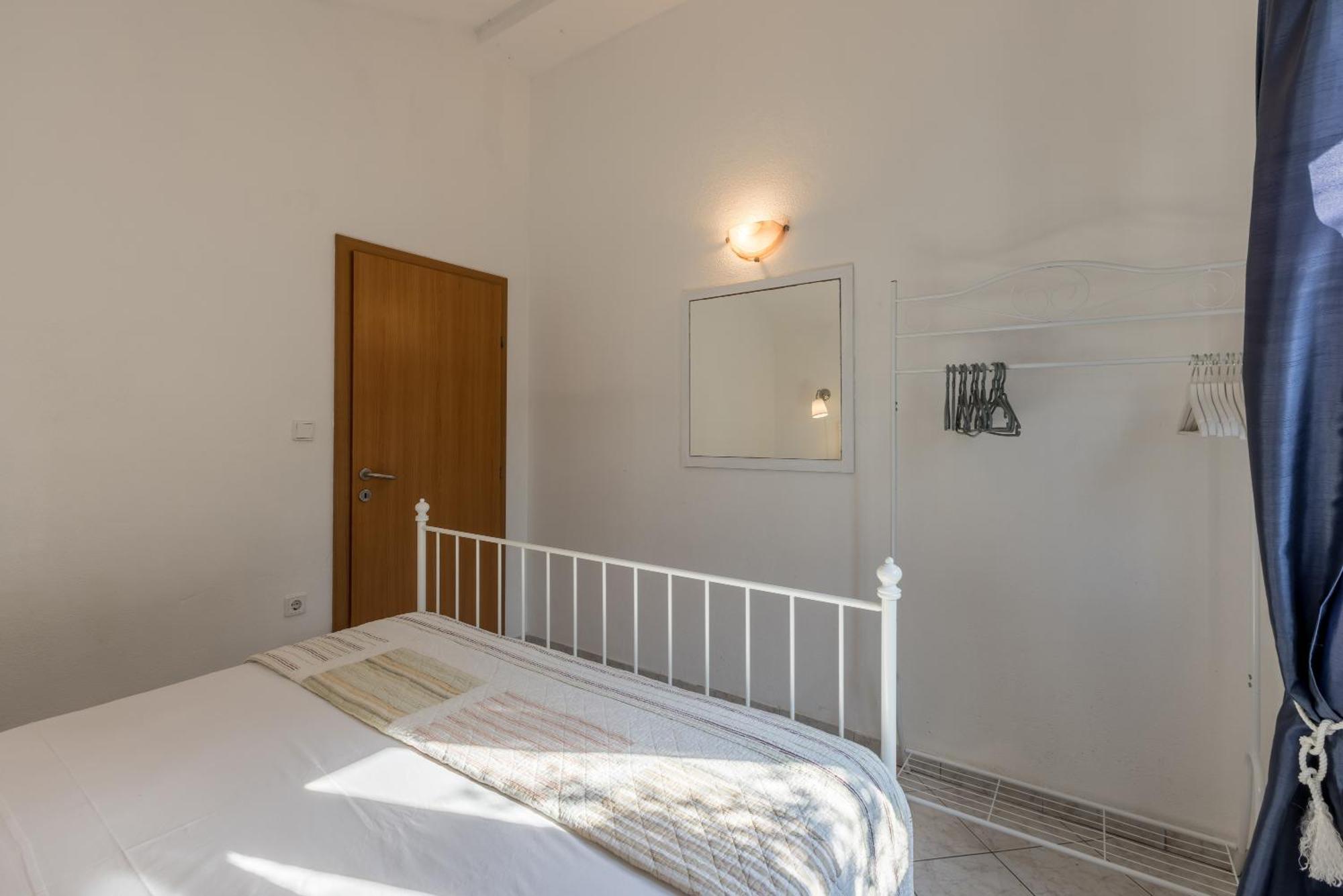 Apartments By The Sea Milna, Vis - 8946 รูคาวาซ ห้อง รูปภาพ